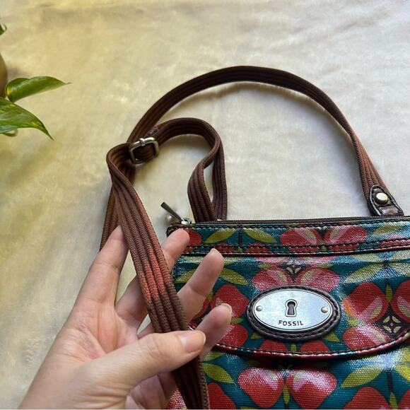 Fossil Key-Per Printed Crossbody Bag - Picture 3 of 10